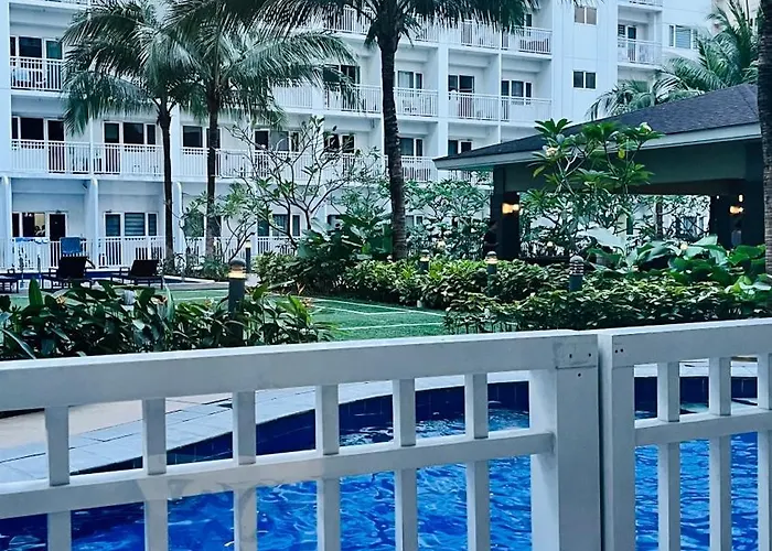 Gm Staycations By Maria Direct Access To Pool